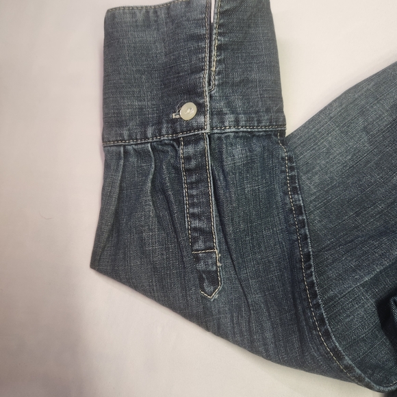 💙Chico's Classic Versatile Blue Button-Up Shirt Size 0 - Picture 5 of 9